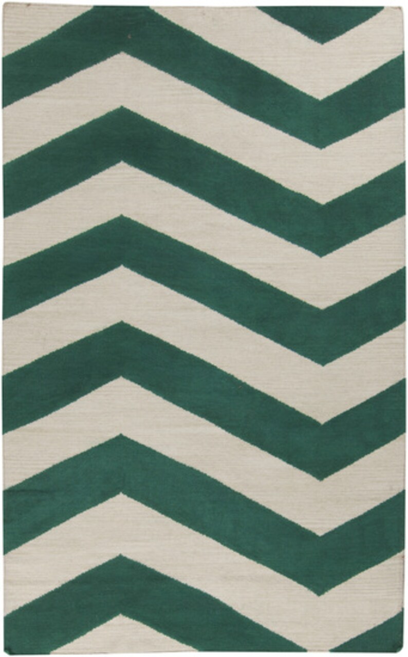Tiwari Home 2' x 3' Hunter Green and Ivory Chevron Hand Woven Rectangular Area Throw Rug
